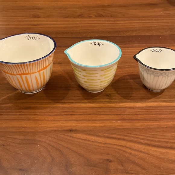 Creative Co-Op Striped Ceramic Measuring Cups - Picture 3 of 4